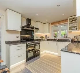 Kitchen before renovation